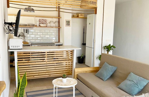 Bajamar Apartment | Apartment with ocean and sunset view terrace