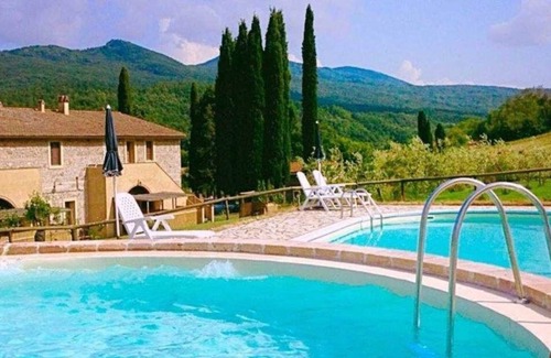 Chianni House | Apartment with one bedroom, kitchen, bathroom. Garden and shared pool