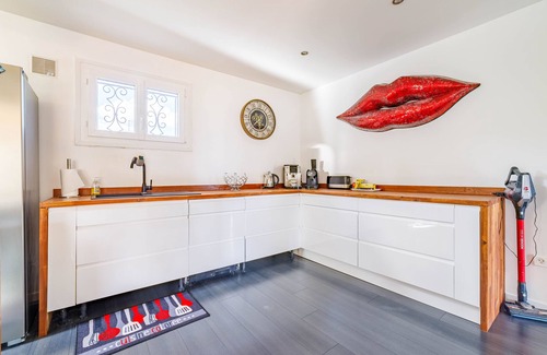 Taradeau Apartment | Apartment with pool and garden