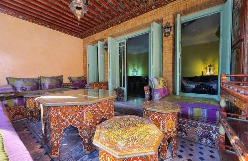 Hivernage Apartment | Apartment with pool and garden