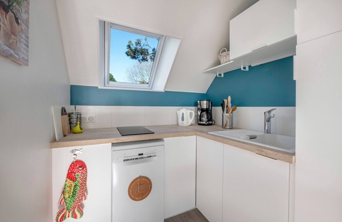 Pornichet Apartment | Apartment with sea view and feet in the water!