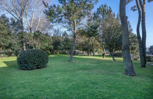 Pornichet Apartment | Apartment with sea view and feet in the water!