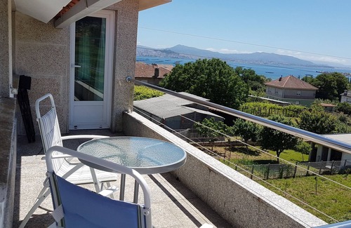 Meira Apartment | Apartment with sea views