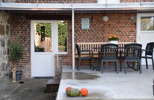 Lichtenau Apartment | Apartment with Shared Terrace, Shared Garden and Wi-Fi