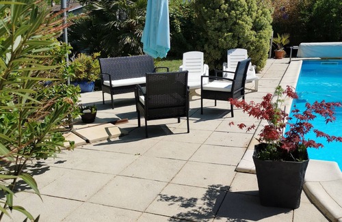 Le Barp Apartment | Apartment with swimming pool, garden Near forest Bassin Arcachon, Bordeaux