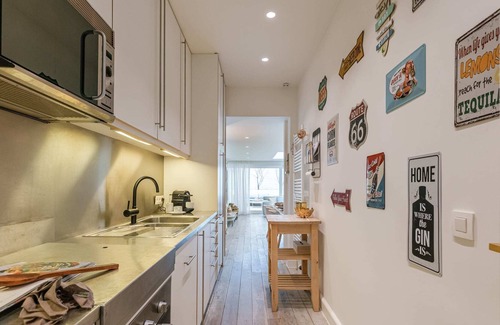 Heist Apartment | Apartment with terrace near the sea