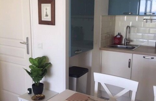 Crozon Apartment | apartment with terrace, pool and sea view!