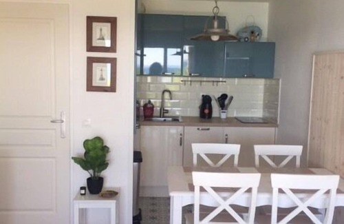 Crozon Apartment | apartment with terrace, pool and sea view!