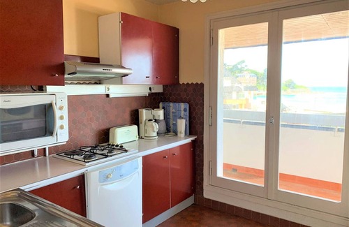 Perros-Guirec Apartment | Apartment with terrace, parking, Trestraou beach in Perros-Guirec