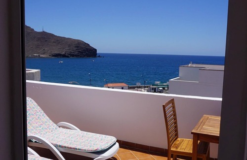 Gran Tarajal Apartment | Apartment with terrace, sea views, and satellite TV via Wi-Fi 600 MB