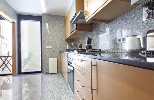 Sant Gervasi Apartment | Apartment with Terrace 3 rooms in the center in with parking - Free WiFi