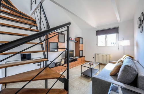 Goya Apartment | Apartment with terrace in Alcala