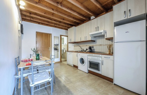 Goya Apartment | Apartment with terrace in Alcala