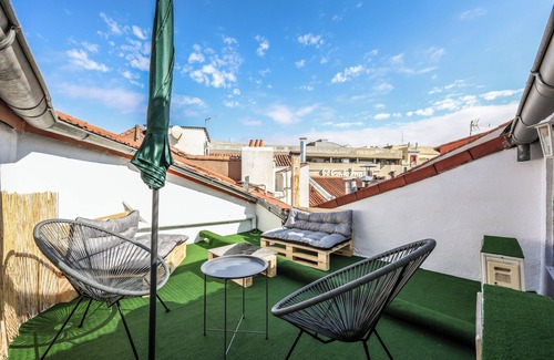 Goya Apartment | Apartment with terrace in Alcala