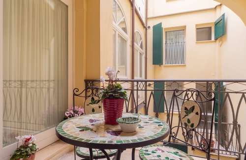 Historic Center Apartment | Apartment with Terrace