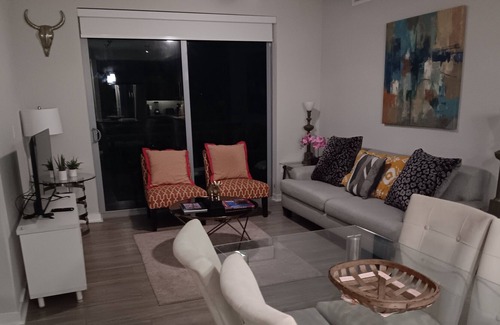 Doral Apartment | Apartment with two independent rooms in Doral Downtown