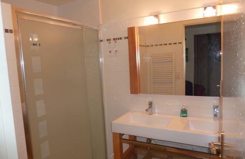 Annecy Old Town Apartment | Apartment with view of the lake and close to the old town