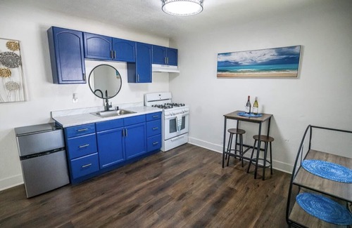 Yucaipa Condo | Apartment with Yard and Porch