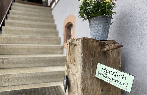Herbolzheim Apartment | Apartment 'Wohnen Im Haus Blum' with Shared Terrace and Wi-Fi