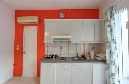 Kipri Apartment | Apartment 'Zefiros - Drift' with Mountain View, Wi-Fi and Air Conditioning