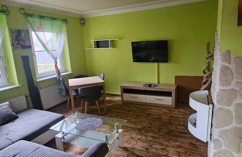 Senftenberg Apartment | Apartment 'Zur Alten Post' with Shared Garden, Wi-Fi and Air Conditioning