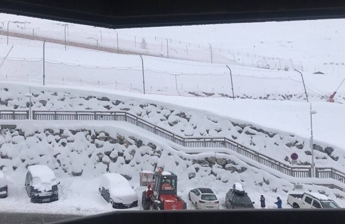 Pla d'Adet Apartment | Apartments 2-4-6 pers. Fronts and Feet Garages Balconies Pla d'Adet 65170