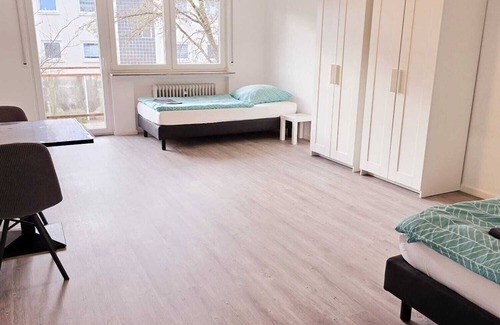 Heilbronn Apartment | Apartments EFDE GmbH Ferienwohnung Gilden 1121 Apartment with 6 beds and balcony