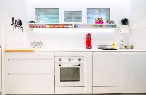 California - Pezou Apartment | Apartments for 4 People