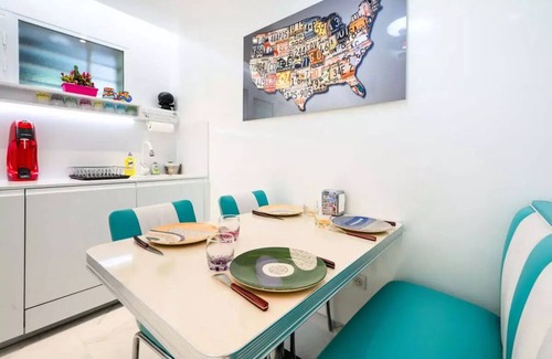 California - Pezou Apartment | Apartments for 4 People
