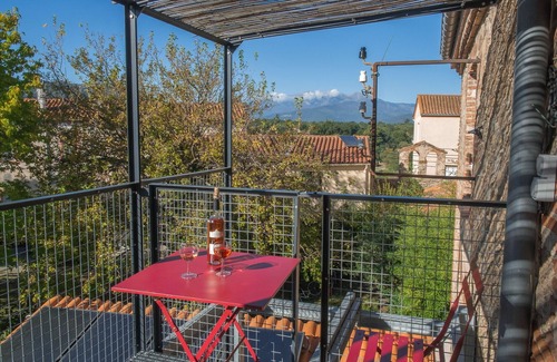 Maureillas-Las-Illas Apartment | Apartments in a former cork factory, near the Spanish border u. Mediterranean Sea