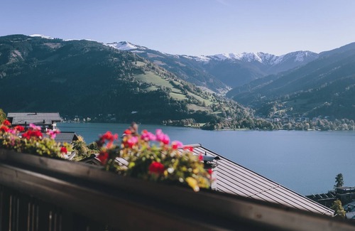 Zell am See Apartment | Apartments Haus Altenberger - Bergblick, Mountain view & Balcony