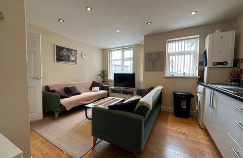 Birmingham Apartment | Apartments in Aston-Birmingham center-close to villa Park-Birmingham Airport