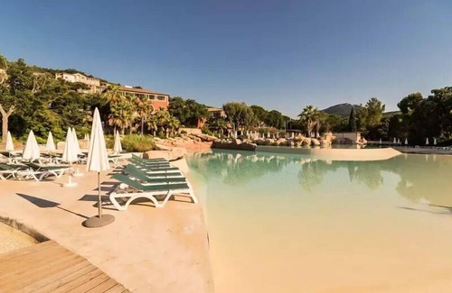 Les Restanques Apartment | Apartments in the Restanques of the Gulf of St Tropez - maeva Home - Apartment for 4 people with sea view terrace