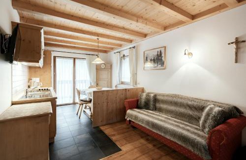 Selva di Val Gardena Apartment | Apartments Isgla
