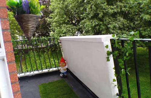 Paddington Apartment | ApartmentSleeps7-Paddington-Balcony-Bbq-Ac