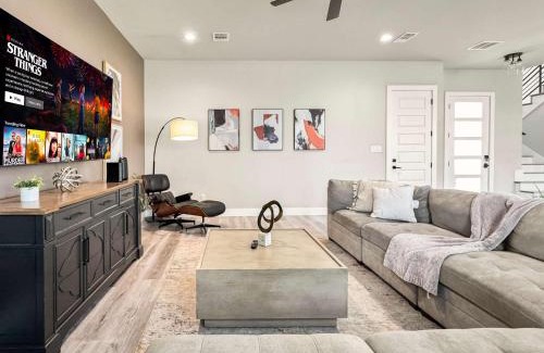 Dallas House | Apartmint at Pennsylvania Ave - Dallas