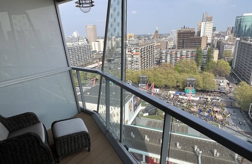 Rotterdam Apartment | Apê Calypso, luxury holiday apartment center of Rotterdam with view and balcony