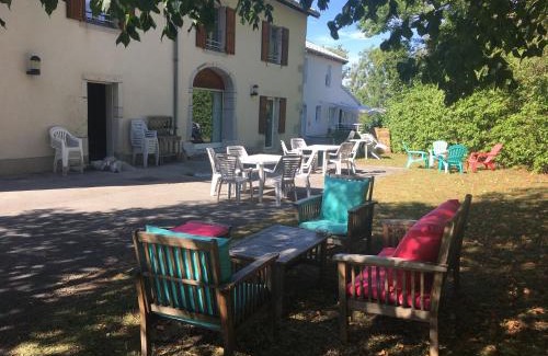 Saint-Laurent-en-Grandvaux Hotel | APF France handicap - Ferme Léonie