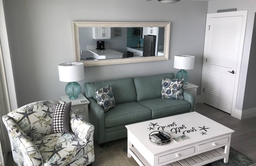 Marco Island Condo | Apollo 9th floor private beachfront balcony *Majestic Views*