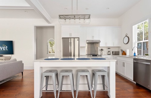 Downtown Charleston Apartment | Apollo | Luxurious Escape in Downtown Charleston