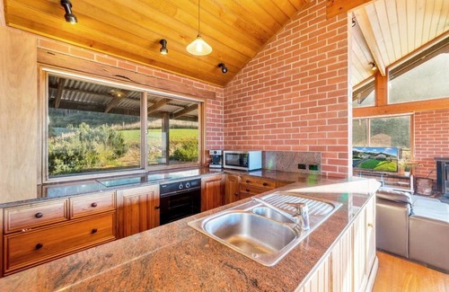 Apollo Bay House | Apollo Panorama Guesthouse