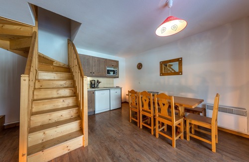 Abries Condo | Appart équipé + privé, esprit chalet, accès sauna