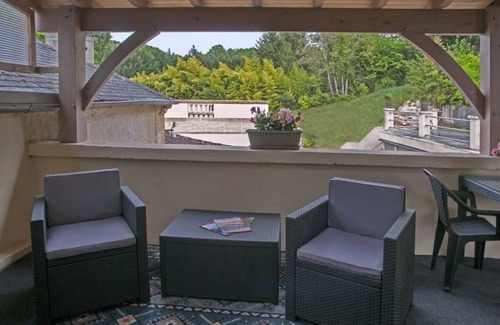 Sarlat-la-Caneda Apartment | APPART 2-Logement calme avec terrasse parking privé en plein center de Sarlat