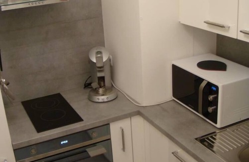 Nice City Centre Apartment | Appart 2 p, IN GOLD SQUARE, LARGE COMFORT, NEAR SEASIDE
