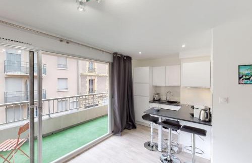 Quartier Hyper-Centre Apartment | Appart 3 pers piscine parking coeur de ville