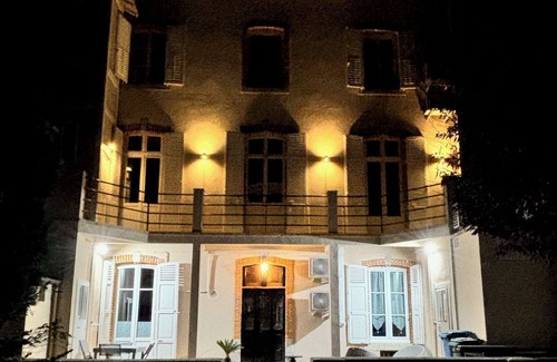 Limoges Apartment | Appart 6, Attractive air-conditioned apartment on the 3rd and top floor of a beautiful building