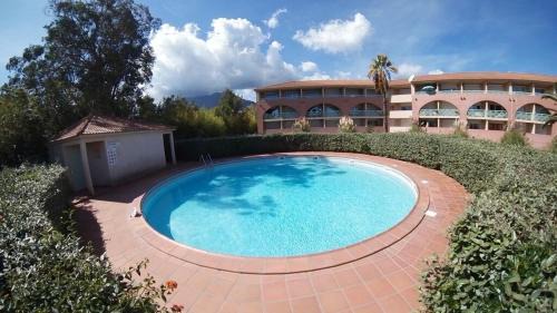 Moriani-Plage Apartment | Appart bord de mer avec piscine