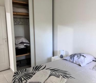 Le Carbet Apartment | Appart Calme Vue Mer