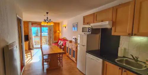 Orcieres-Merlette Apartment | Appart chaleureux au pied des pistes avec piscine