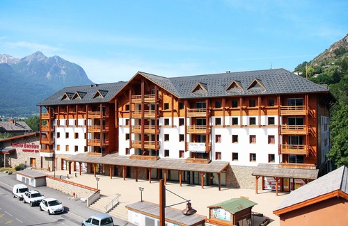 Briancon Condo | Appart cosy + charmant, près des pistes | Sauna